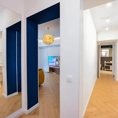 Blue Moon - One Bedroom - Romana Square 布加勒斯特